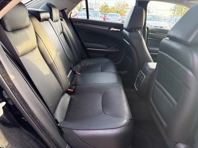 Used 2015 Chrysler 300 C w/ Light Group RWD image 23