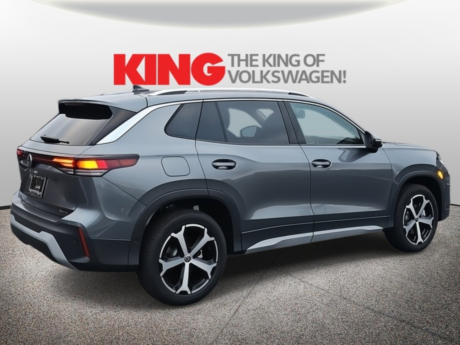 New 2026 Volkswagen Tiguan SE image 3