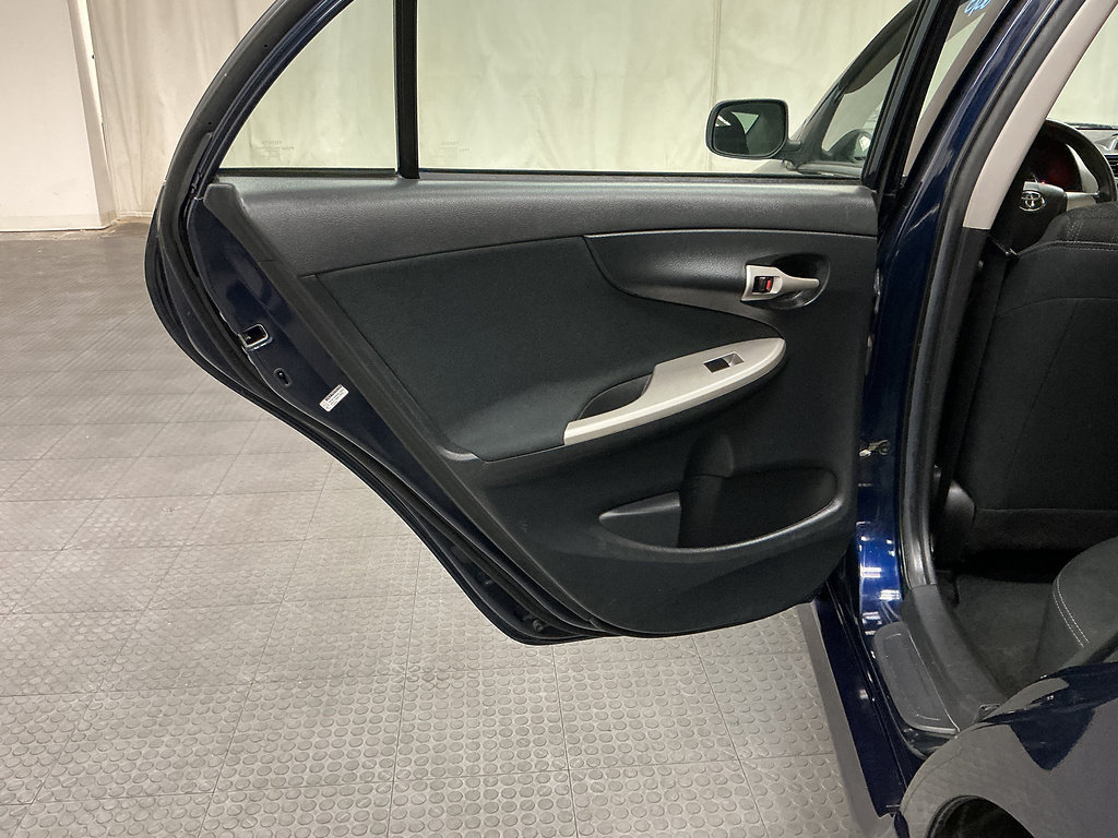 Used 2013 Toyota Corolla S w/ Preferred Accessory Pkg #2 FWD image 19
