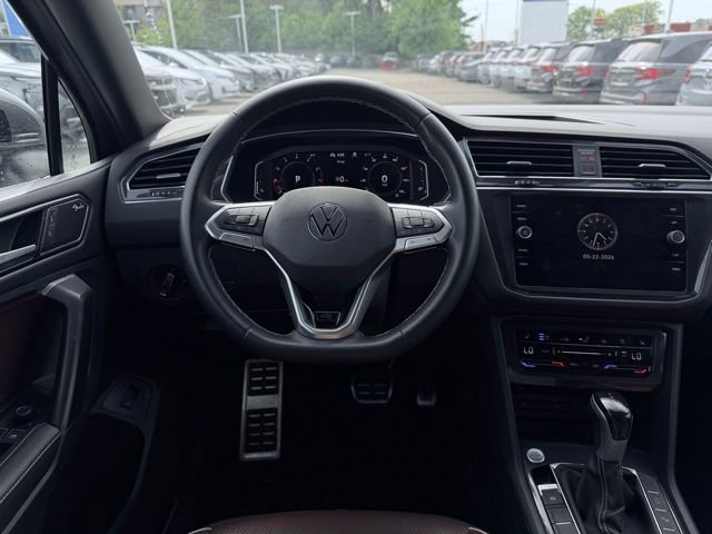 Used 2023 Volkswagen Tiguan SEL R-Line AWD/4WD image 28