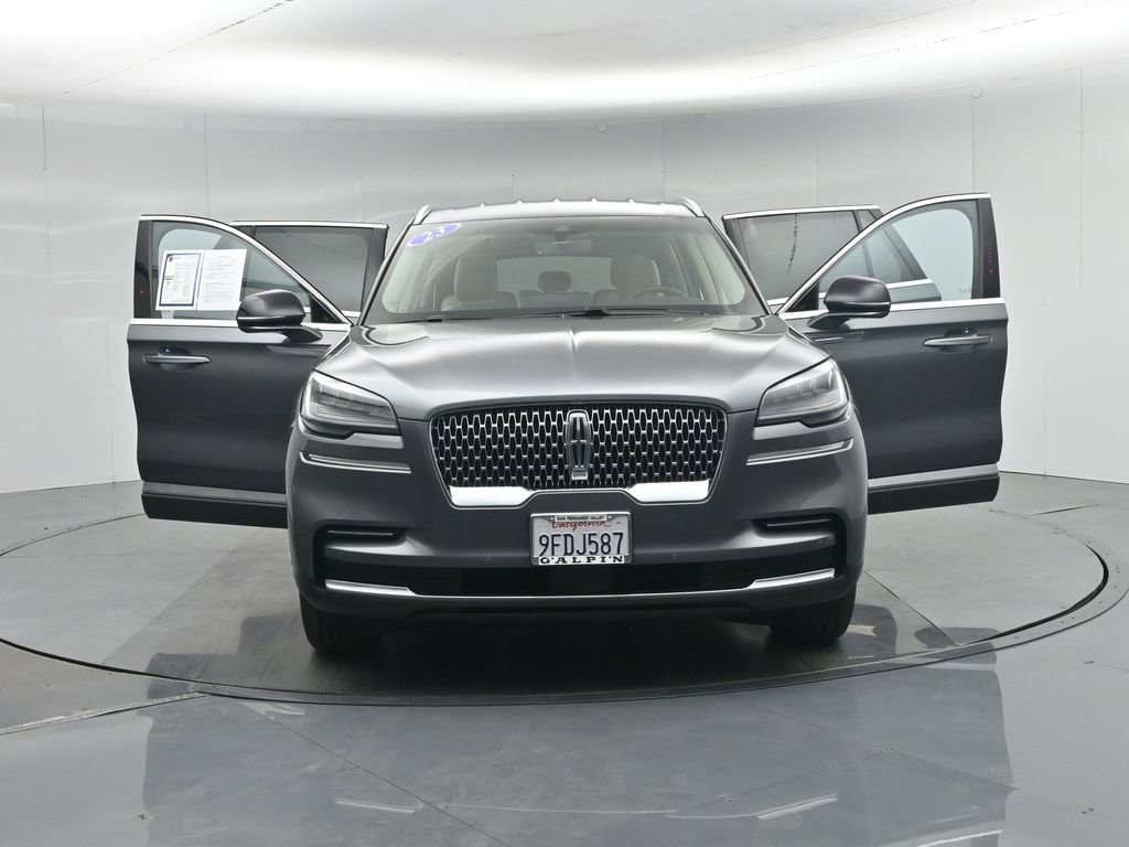 Used 2023 Lincoln Aviator Standard image 34