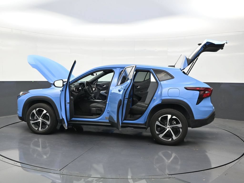 Used 2024 Chevrolet Trax RS w/ Driver Confidence Package FWD image 29