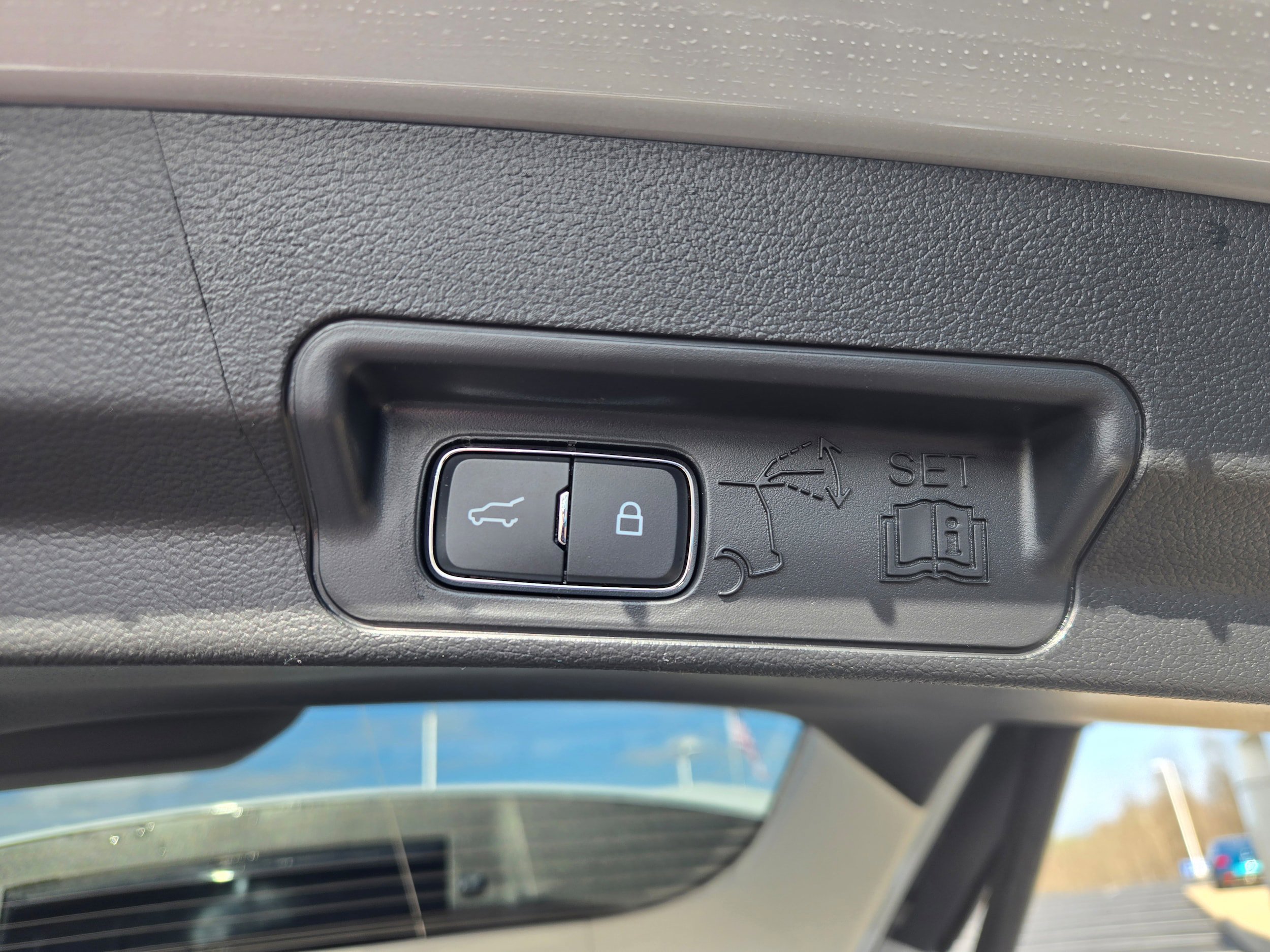 New 2026 Ford Explorer Active AWD/4WD image 10