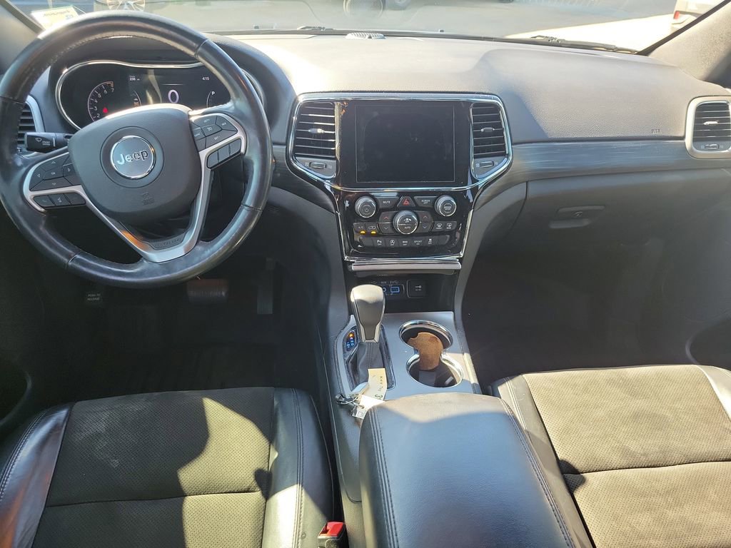 Used 2021 Jeep Grand Cherokee Laredo X image 8