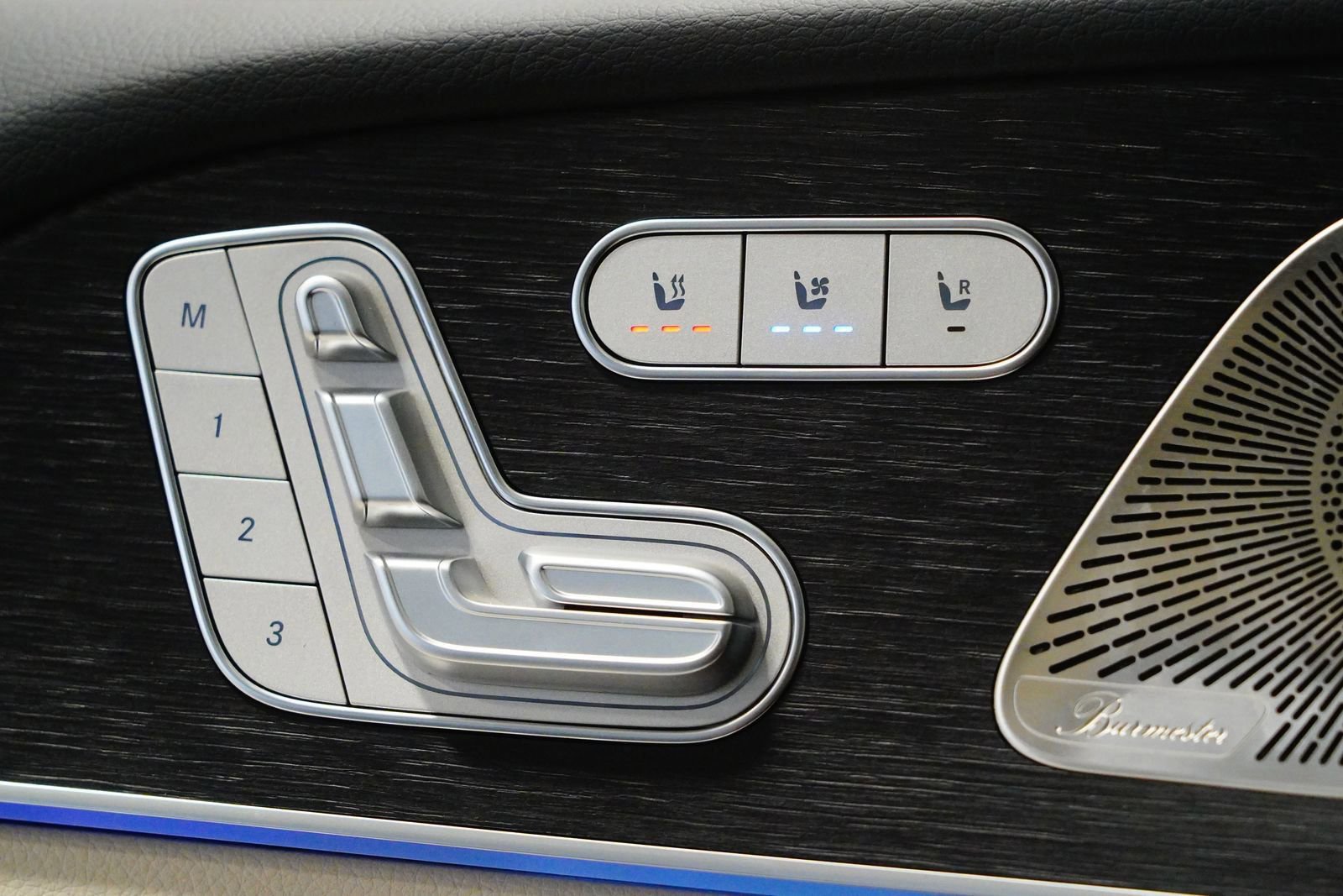 New 2026 Mercedes-Benz GLS 450 4MATIC image 32
