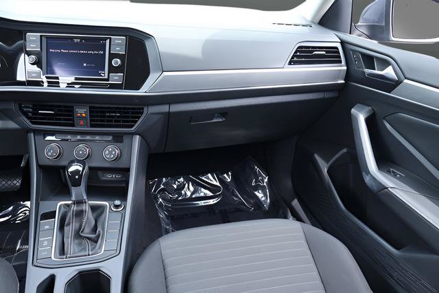 Certified 2024 Volkswagen Jetta S FWD image 18