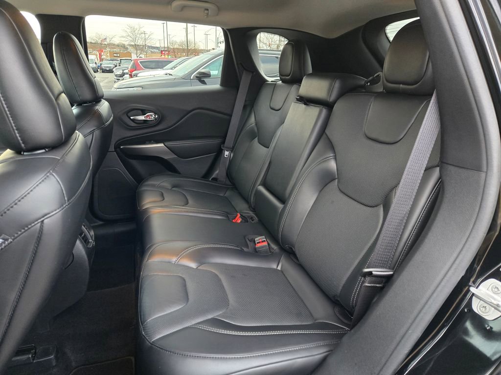 Used 2020 Jeep Cherokee Limited image 28