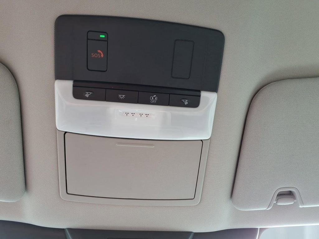 Used 2025 Nissan Pathfinder SL AWD/4WD image 25