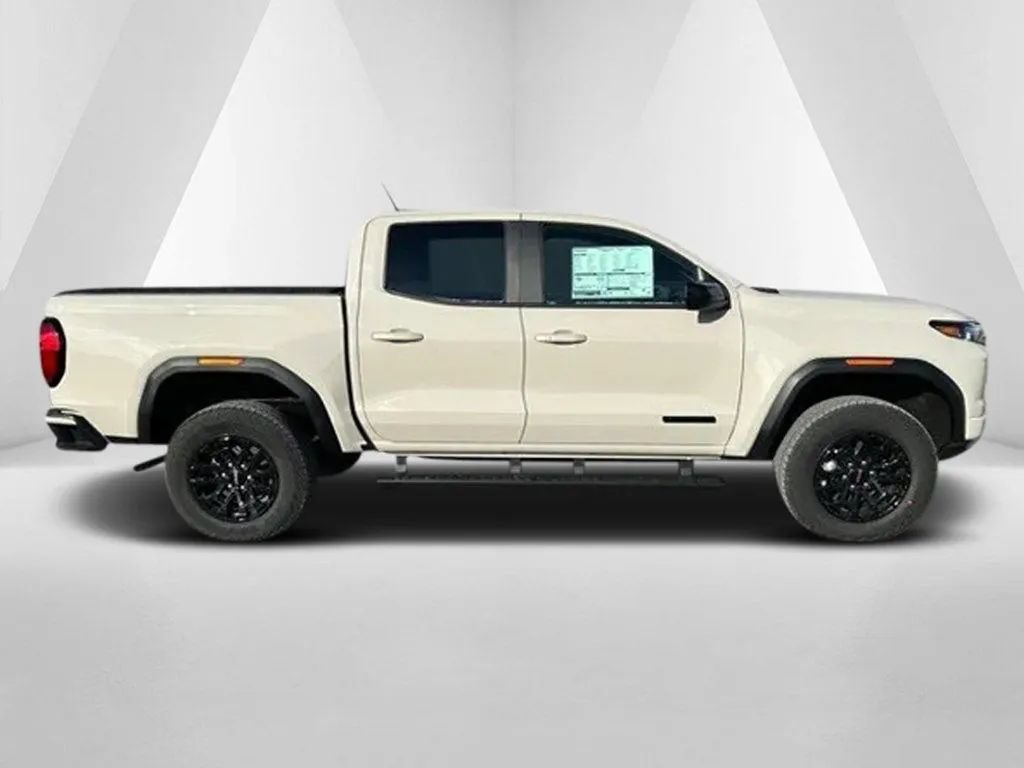 New 2026 GMC Canyon Elevation w/ LPO, Black Badging Package RWD image 8