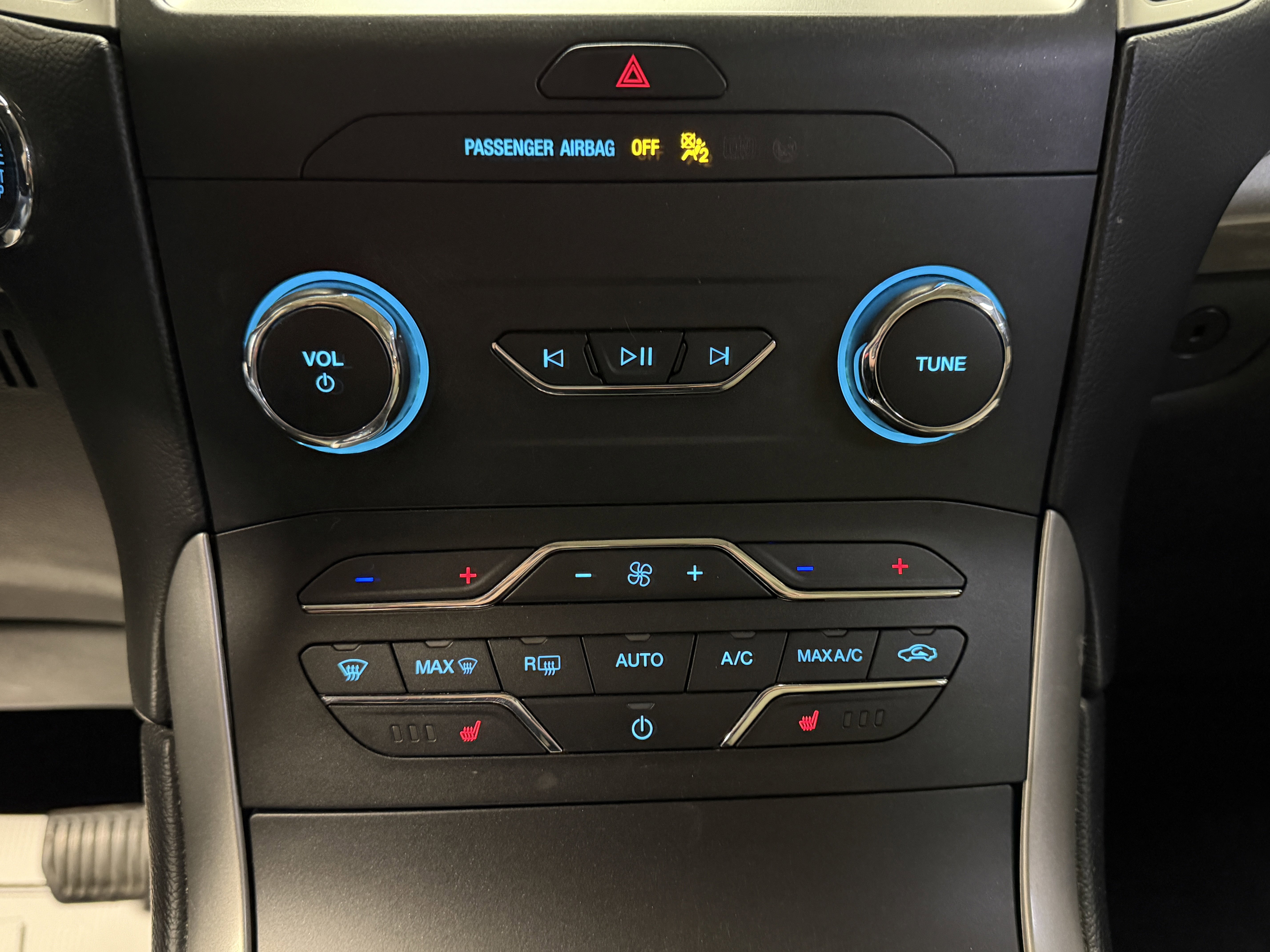 Used 2019 Ford Edge SEL image 10