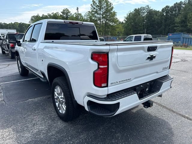Used 2025 Chevrolet Silverado 2500 High Country w/ High Country Premium Package AWD/4WD image 3