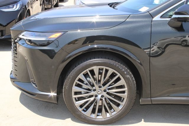 Certified 2025 Lexus RX 450h AWD w/ Convenience Package image 4