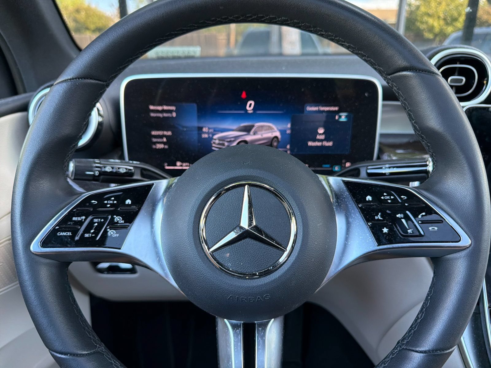Used 2016 Mercedes-Benz GLC 300 4MATIC image 22