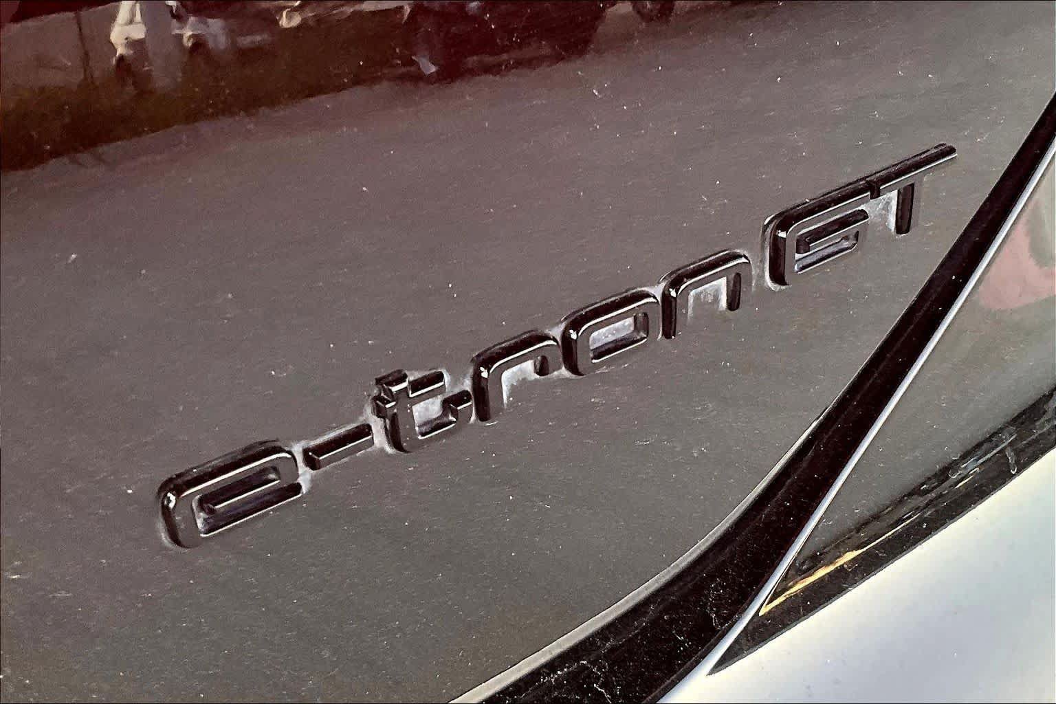 Used 2024 Audi RS e-tron GT w/ Carbon Performance Package AWD/4WD image 9