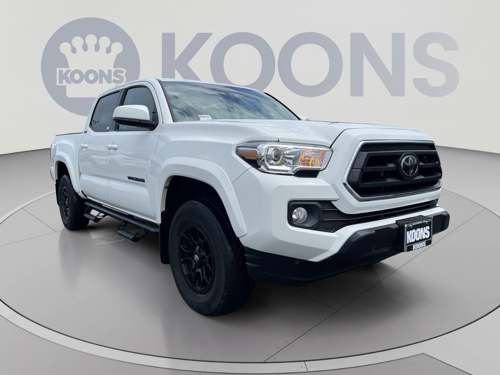 Used 2021 Toyota Tacoma SR5 w/ Blackout Package (TMS) RWD image 10