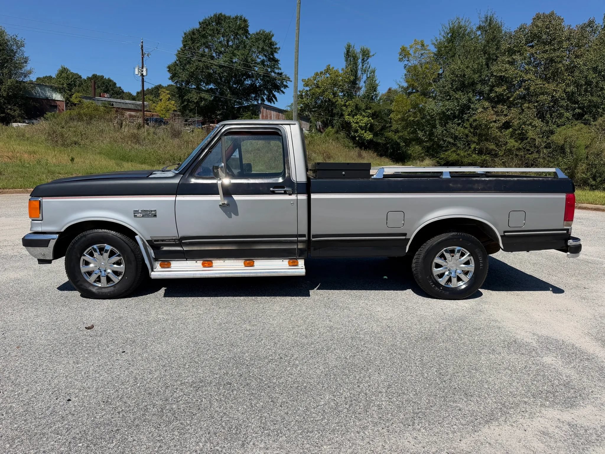 Used 1987 Ford F150 2WD Regular Cab image 2