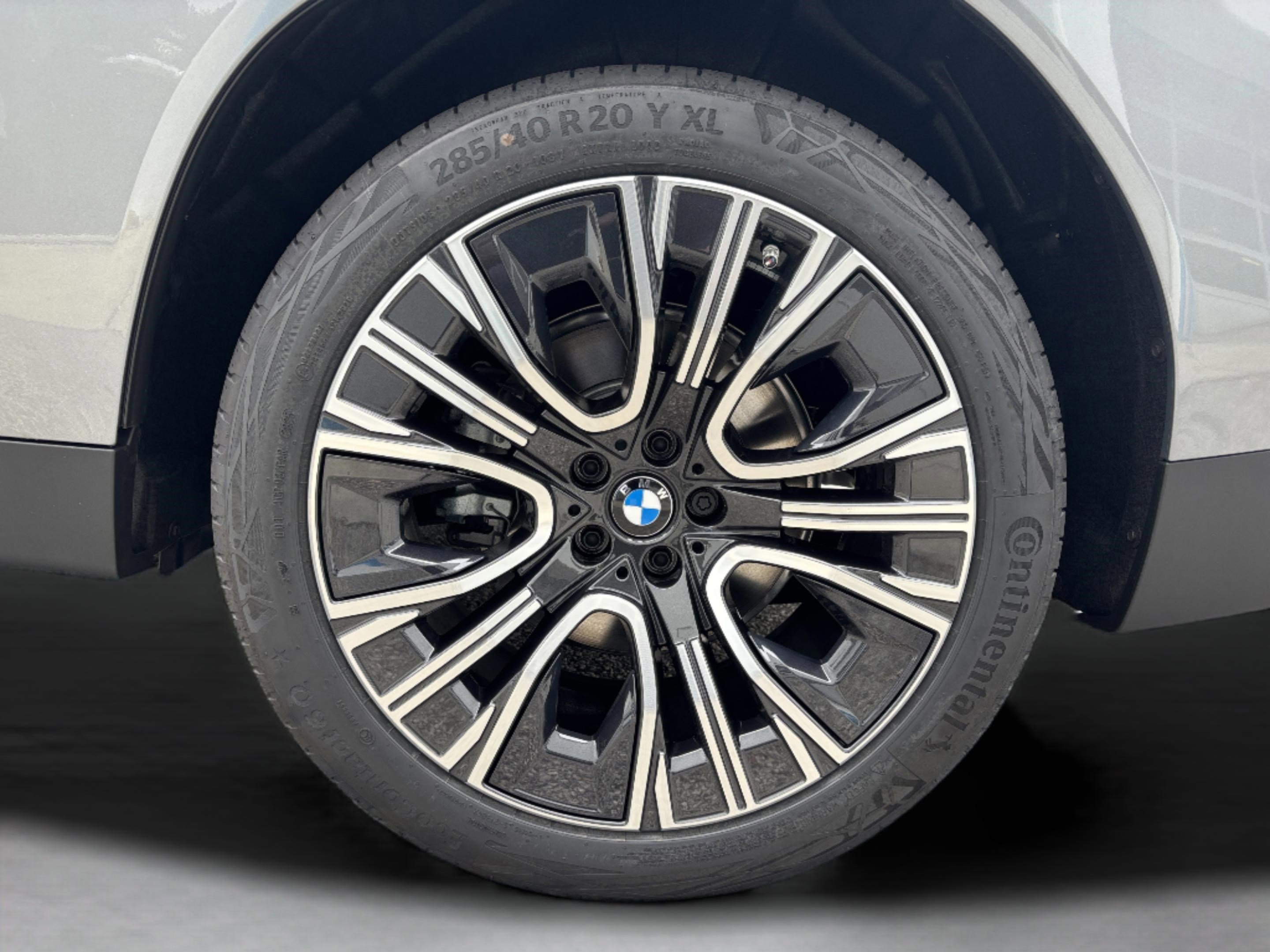 Used 2026 BMW X3 xDrive30 w/ Convenience Package image 7