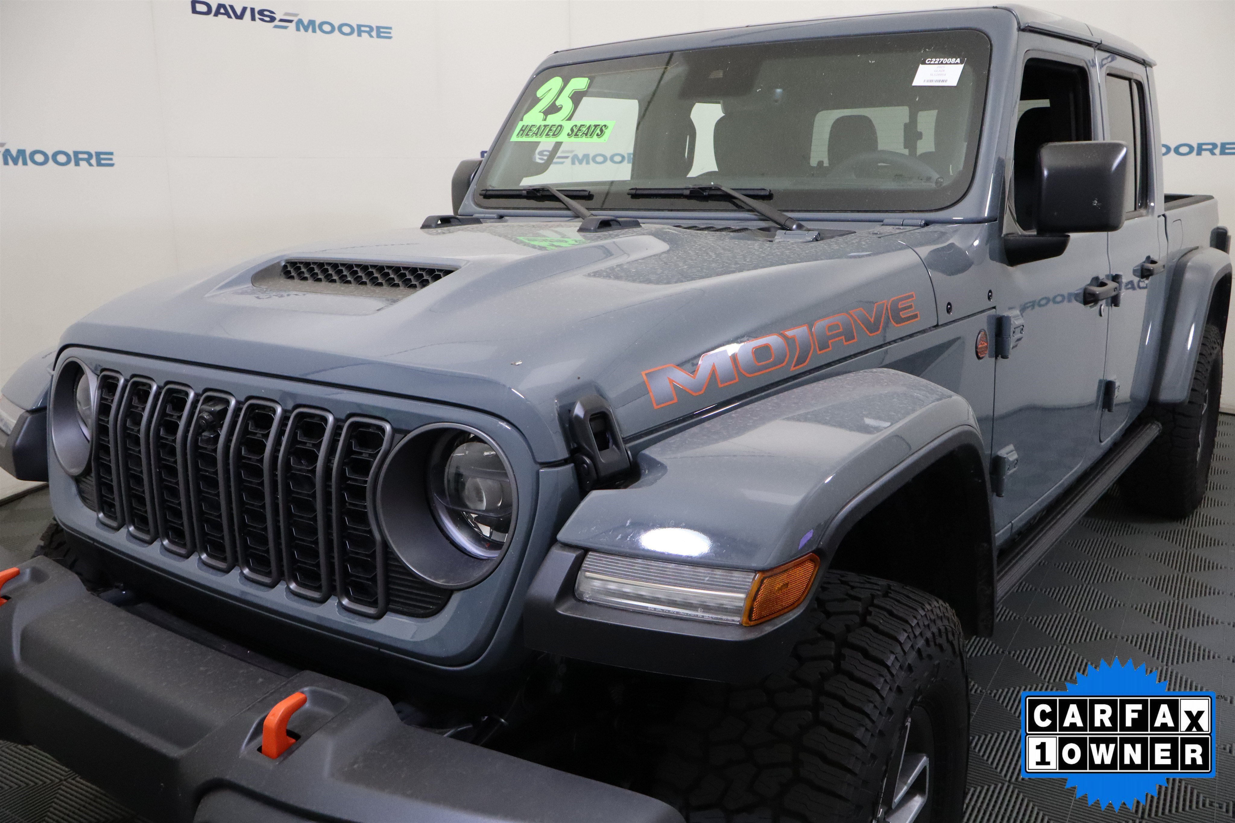 Used 2025 Jeep Gladiator Mojave w/ Safety Group AWD/4WD image 12