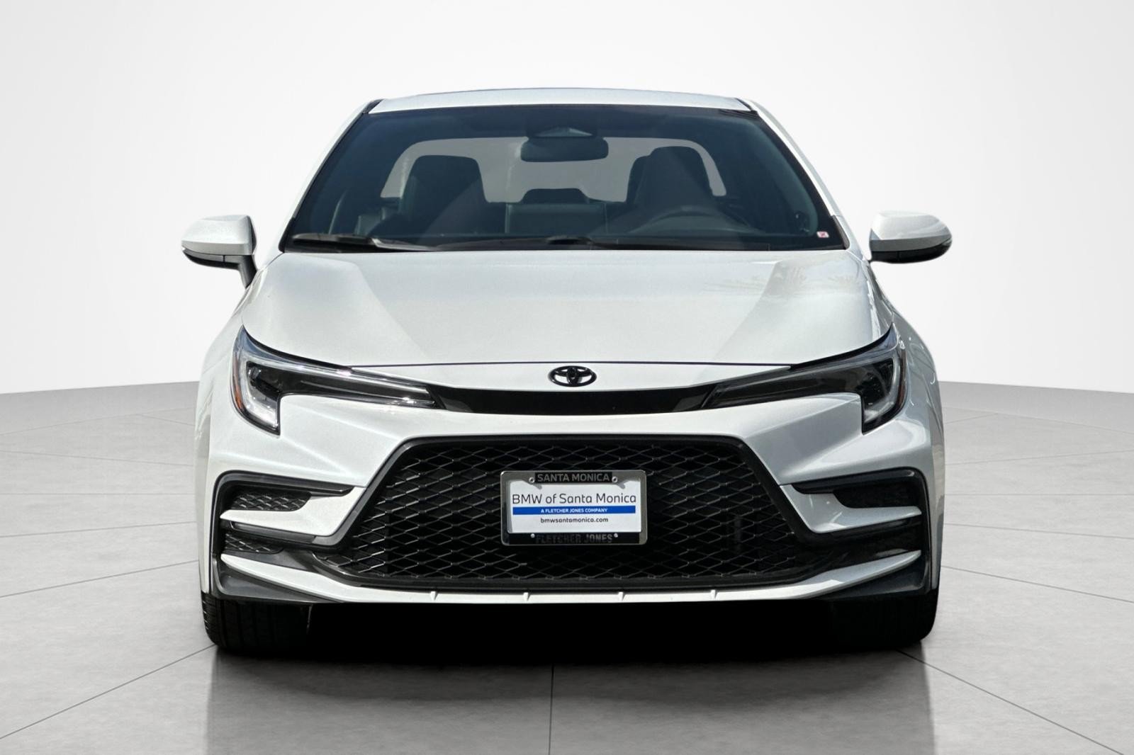 Used 2025 Toyota Corolla XSE FWD image 8