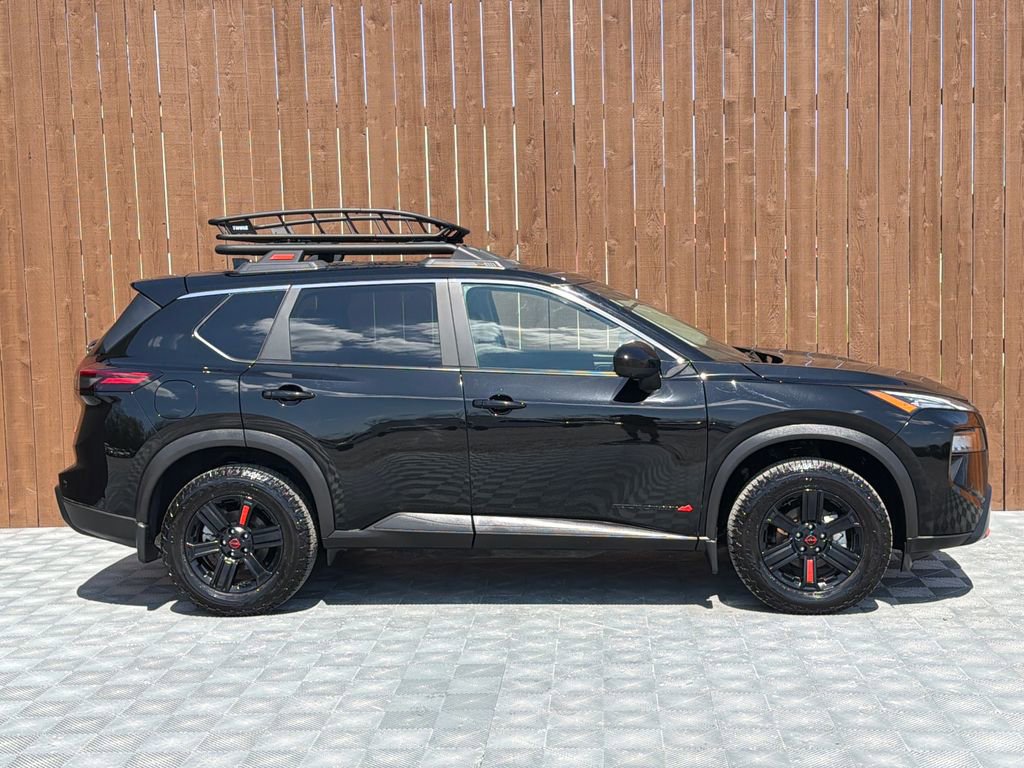 Used 2025 Nissan Rogue SV image 12