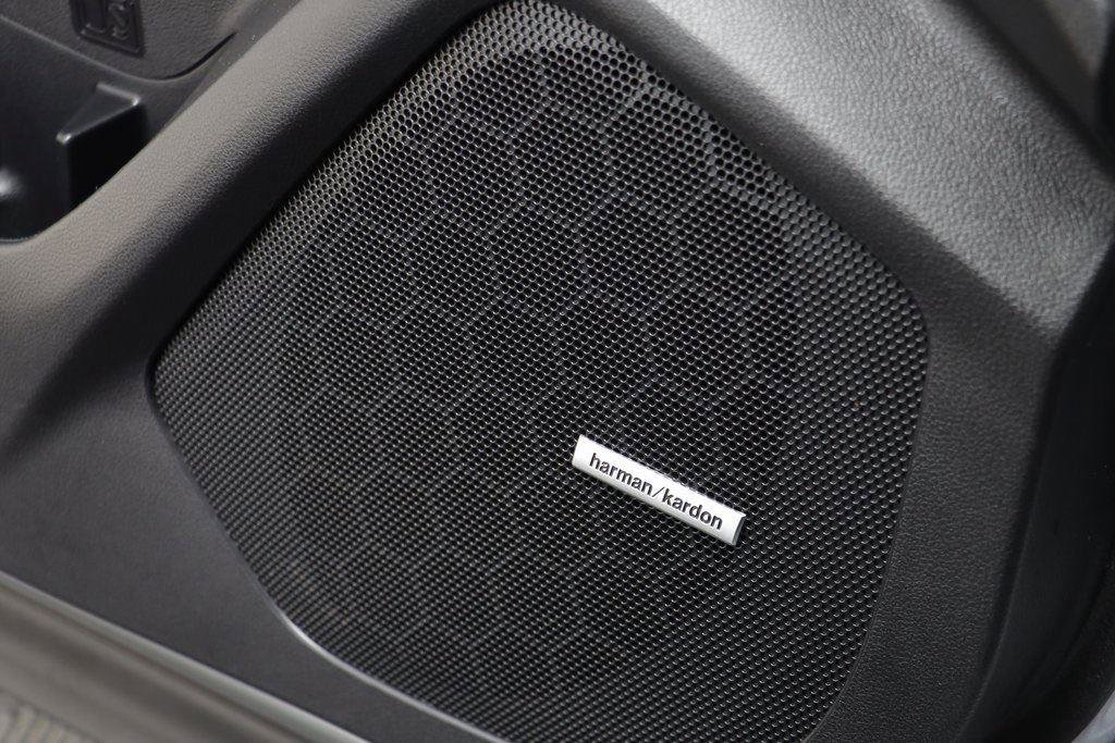 Used 2022 Subaru Ascent Limited w/ Technology Package image 7