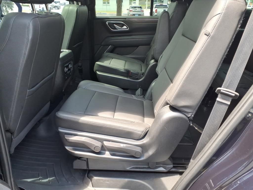 Used 2023 Chevrolet Tahoe Z71 w/ Luxury Package AWD/4WD image 22