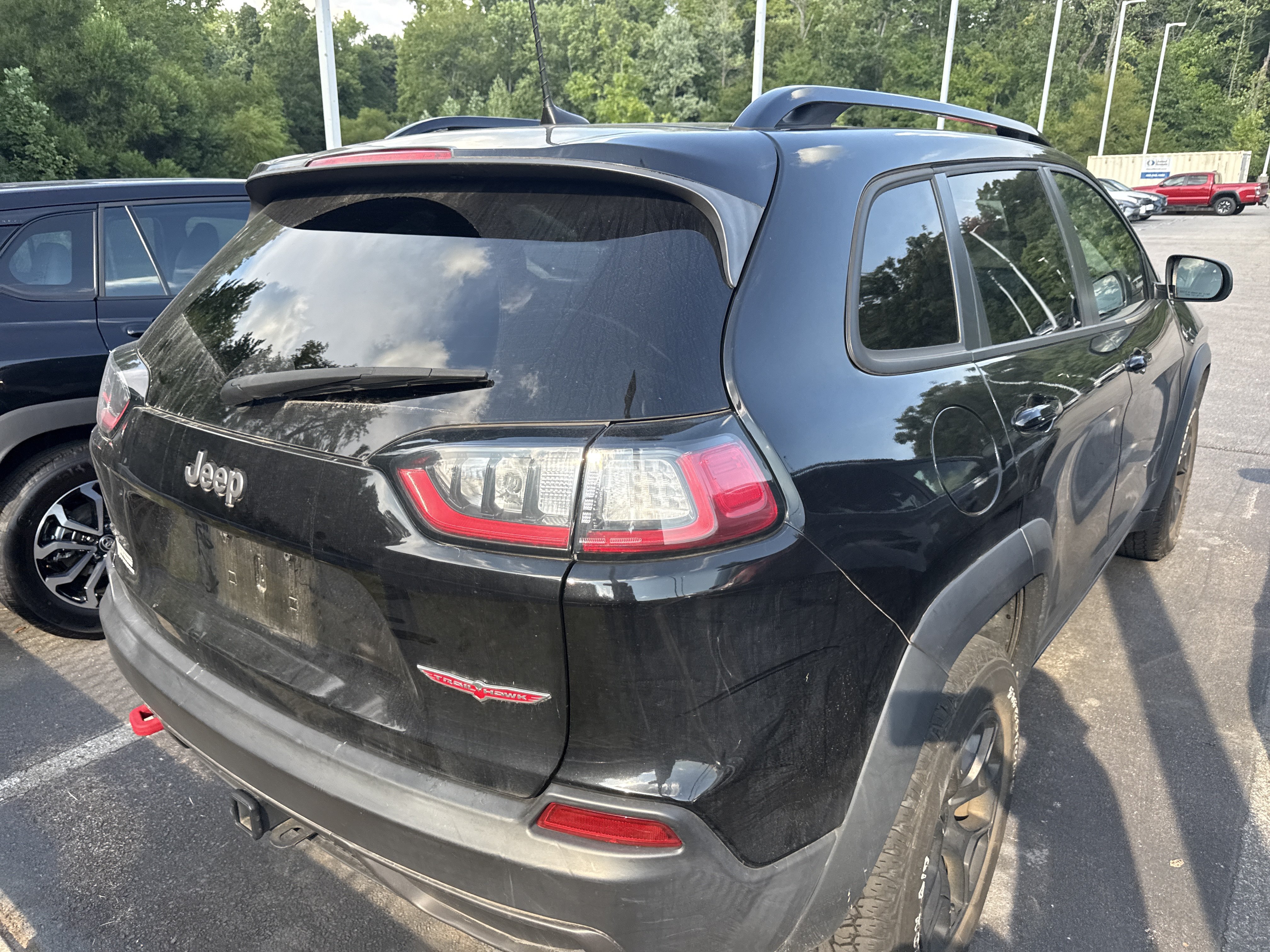 Used 2022 Jeep Cherokee Trailhawk w/ Premium Leather Package AWD/4WD image 7