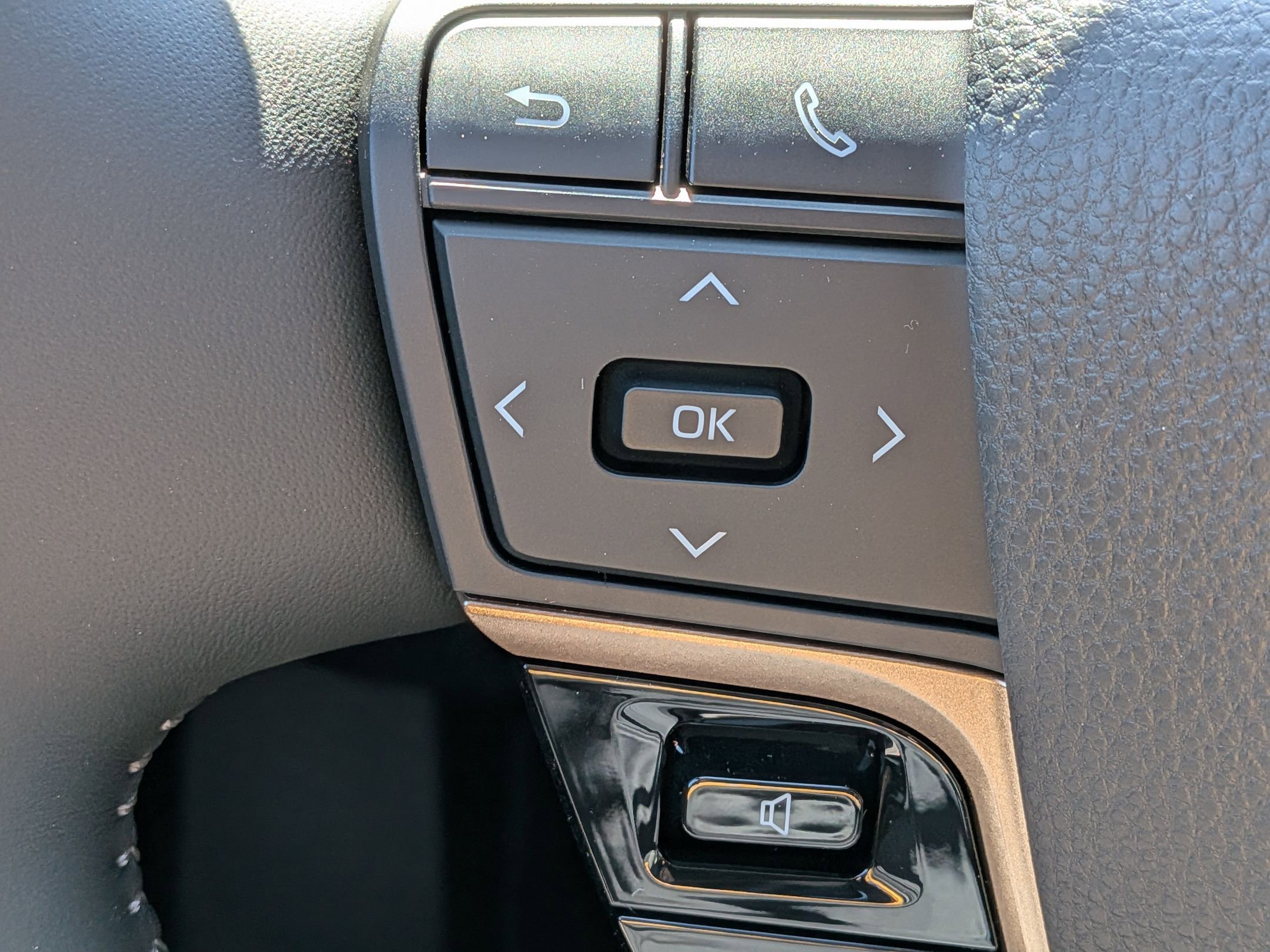 New 2026 Toyota Crown Platinum image 11