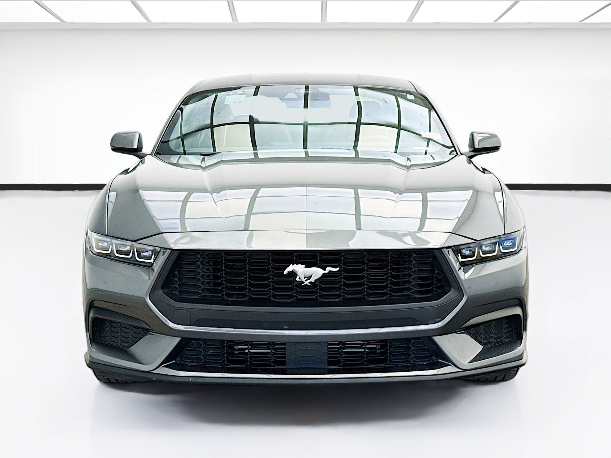 Used 2025 Ford Mustang Premium RWD image 2