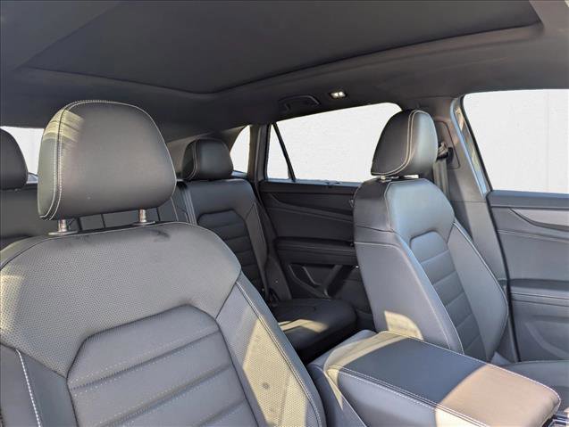 New 2026 Volkswagen Atlas Cross Sport SEL R-Line image 30