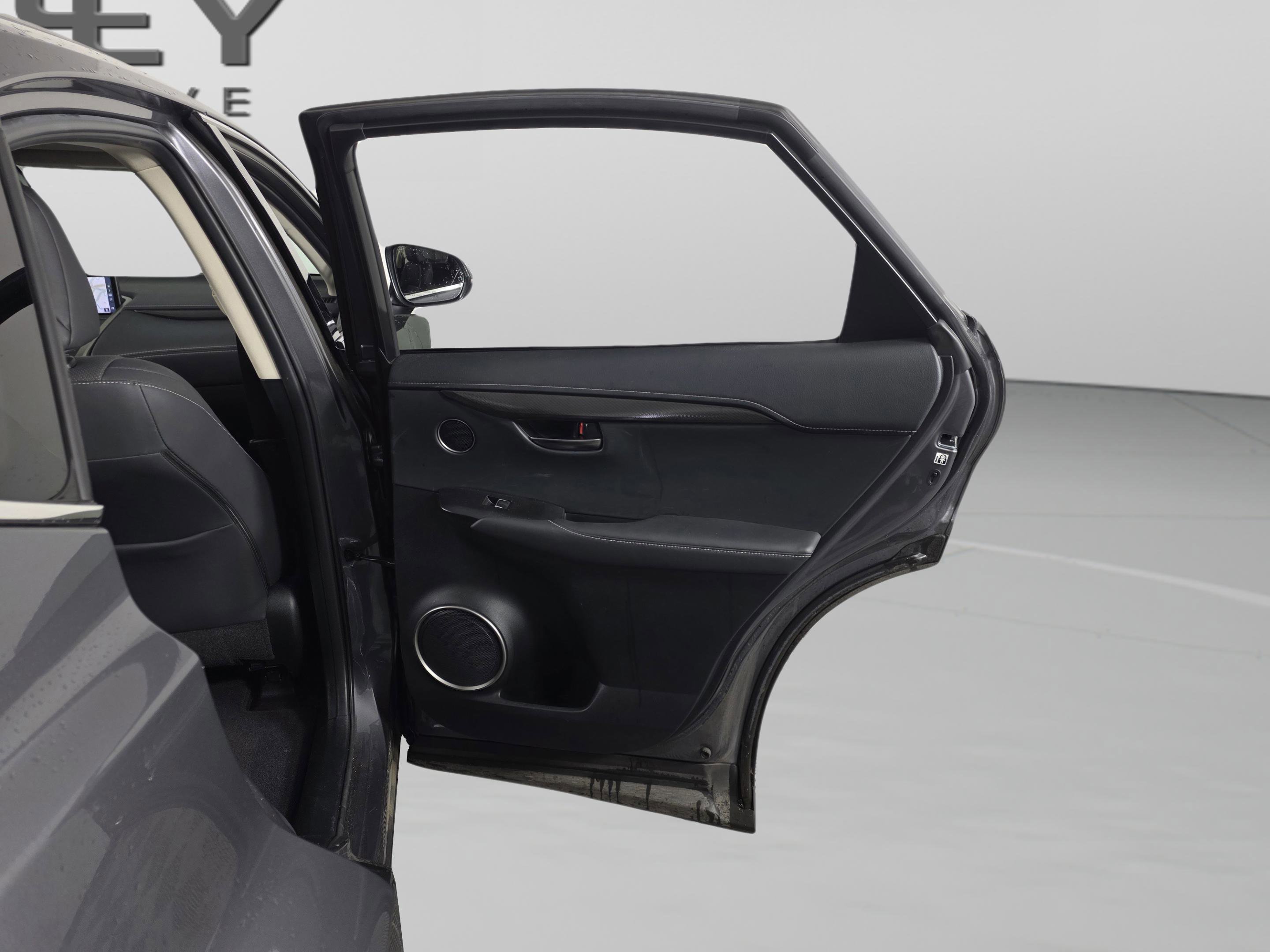 Used 2019 Lexus NX 300 FWD image 27