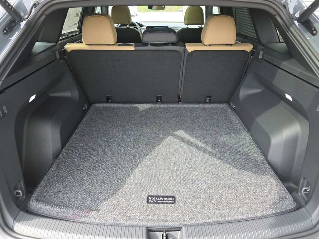 New 2026 Volkswagen Atlas Cross Sport SE AWD/4WD image 11