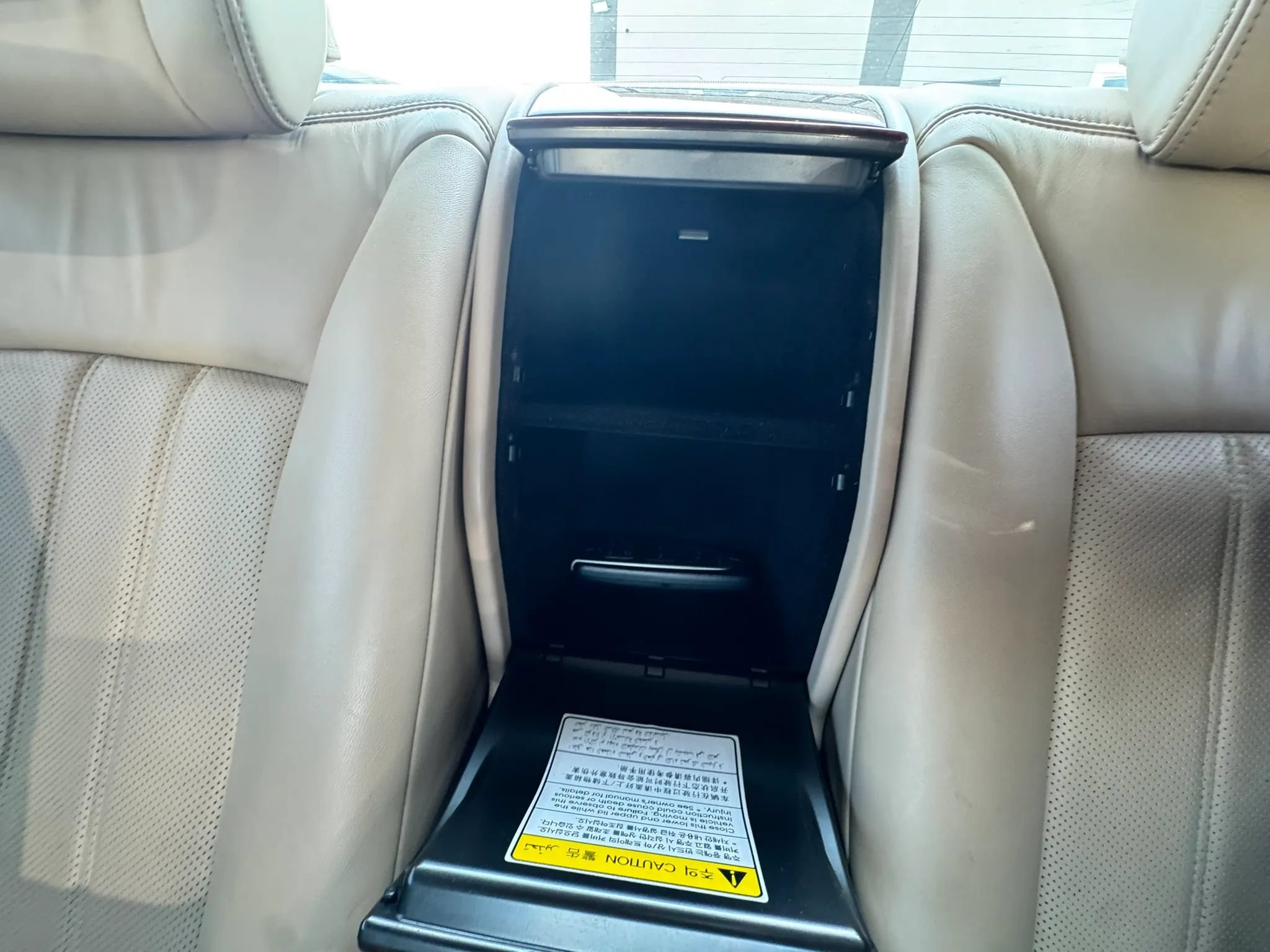 Used 2011 Hyundai Equus Ultimate RWD image 24