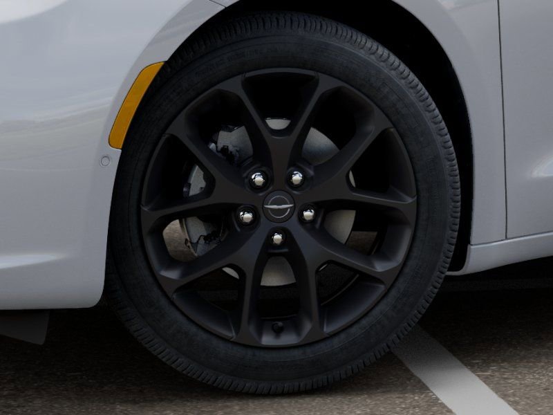 New 2026 Chrysler Pacifica Select image 8