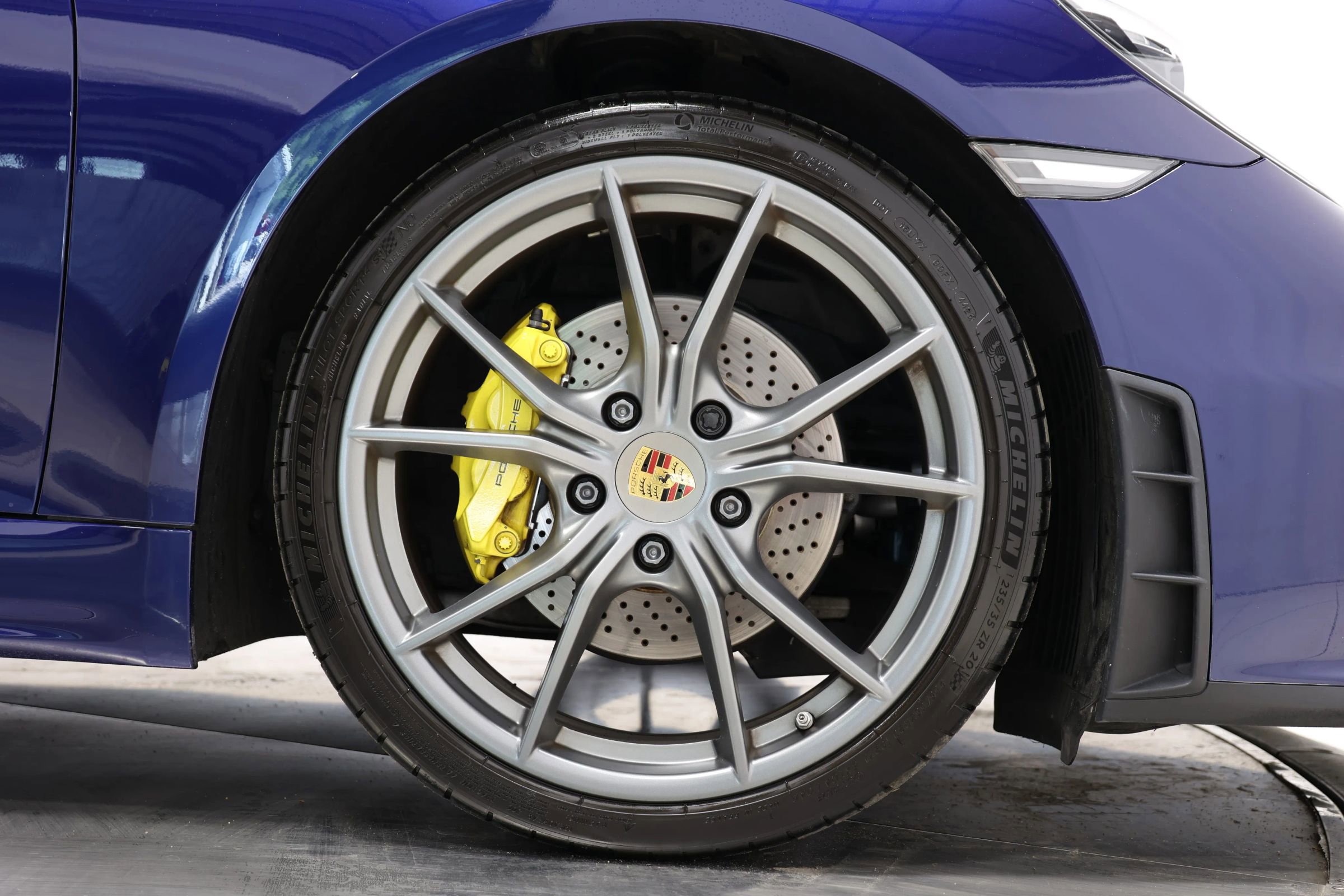 Used 2021 Porsche 718 Cayman RWD image 68