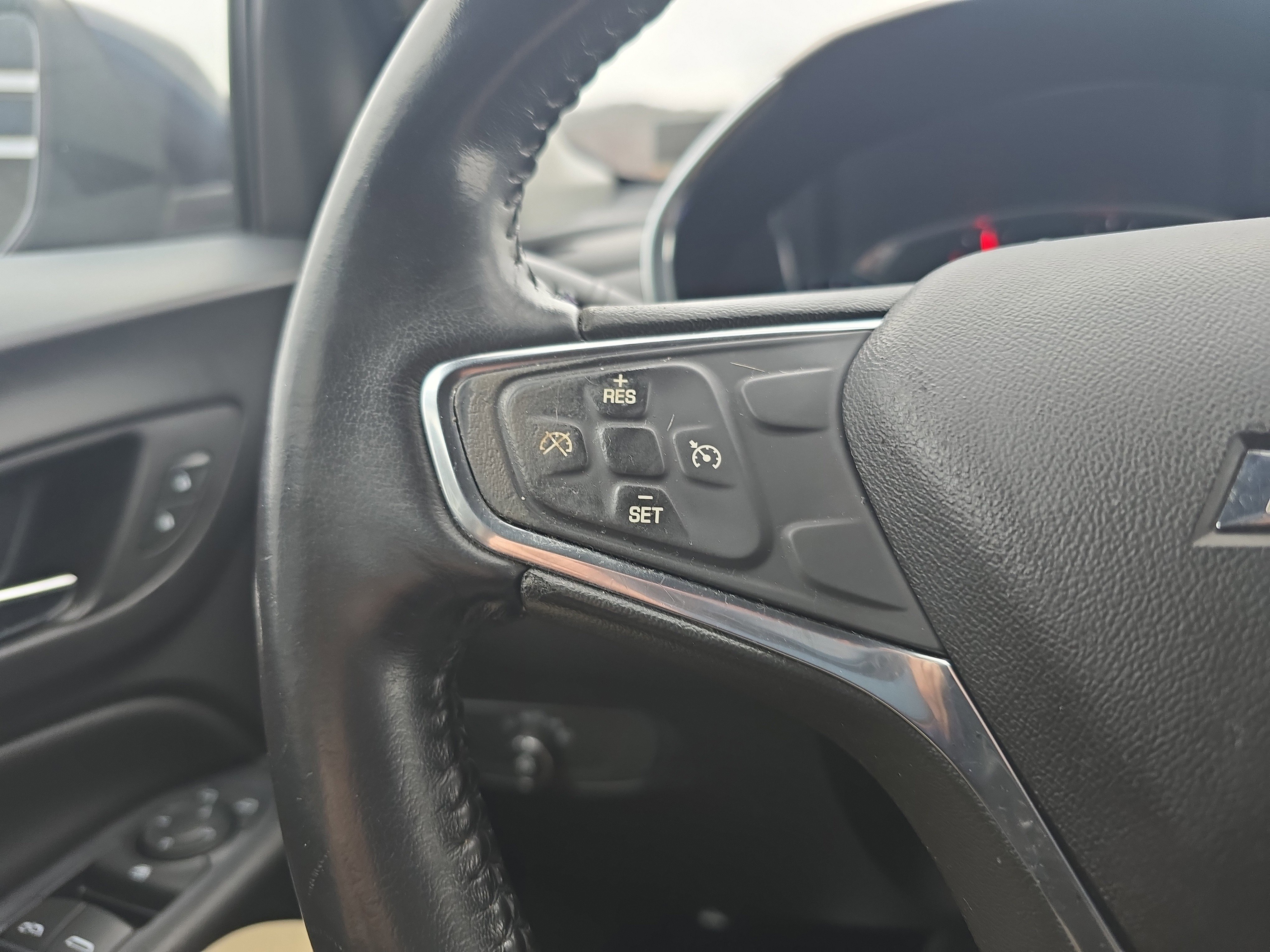 Used 2019 Chevrolet Equinox LT image 20