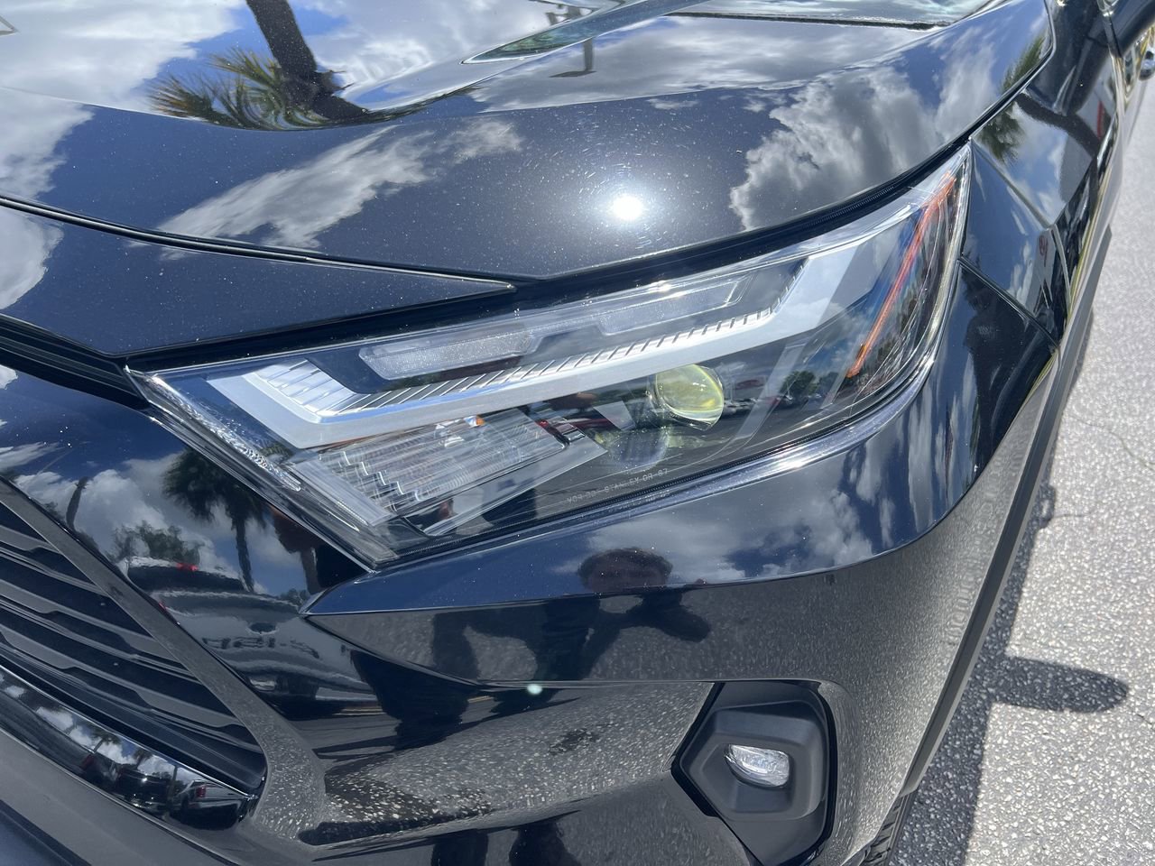 Used 2025 Toyota RAV4 XLE Premium FWD image 6
