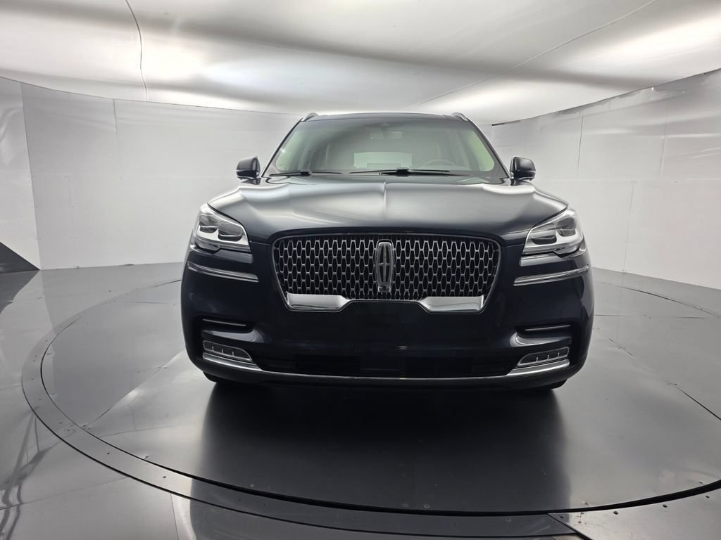 Used 2024 Lincoln Aviator Reserve w/ Equipment Group 201A AWD/4WD image 2