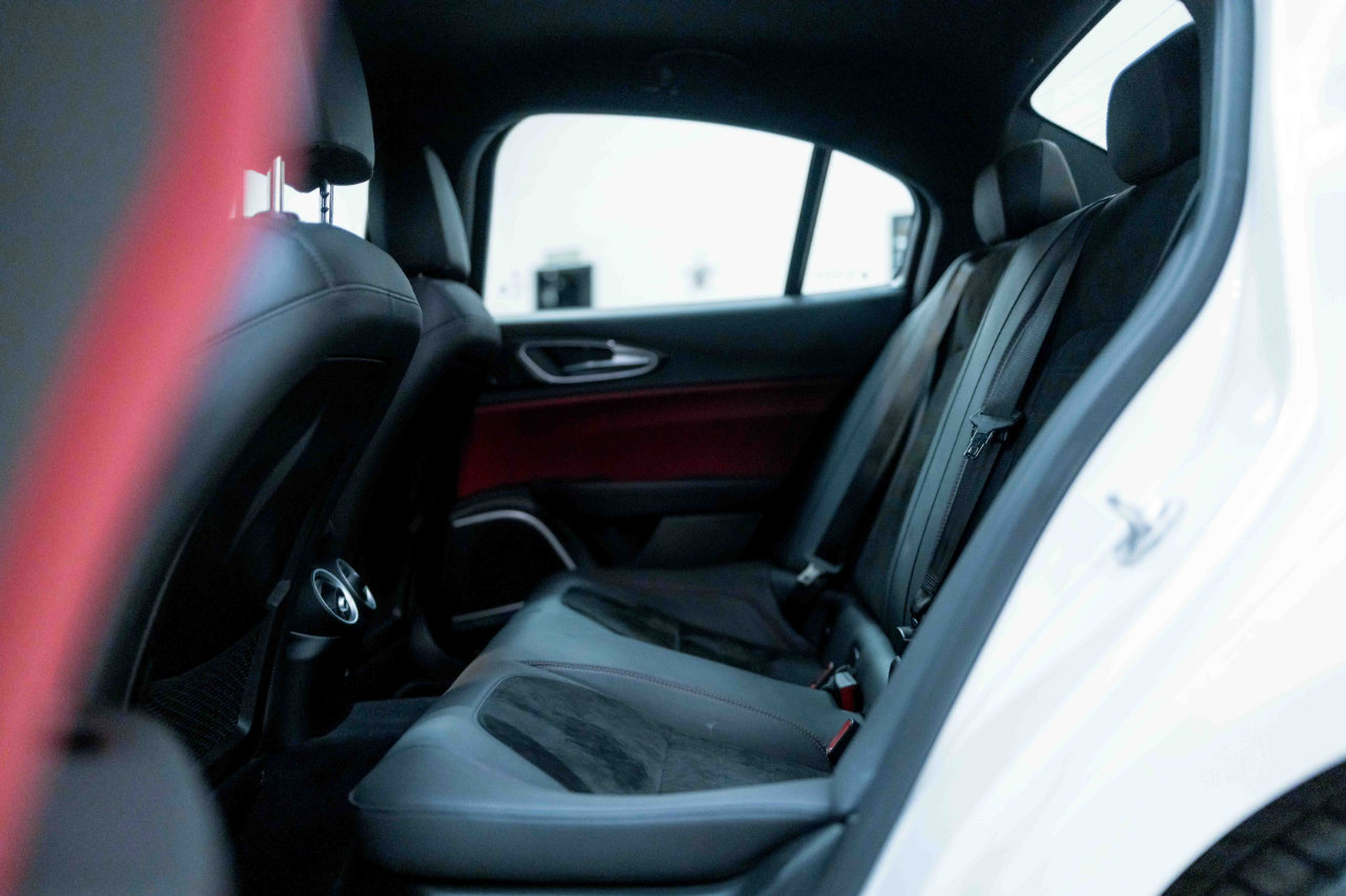 Used 2017 Alfa Romeo Giulia Quadrifoglio image 48