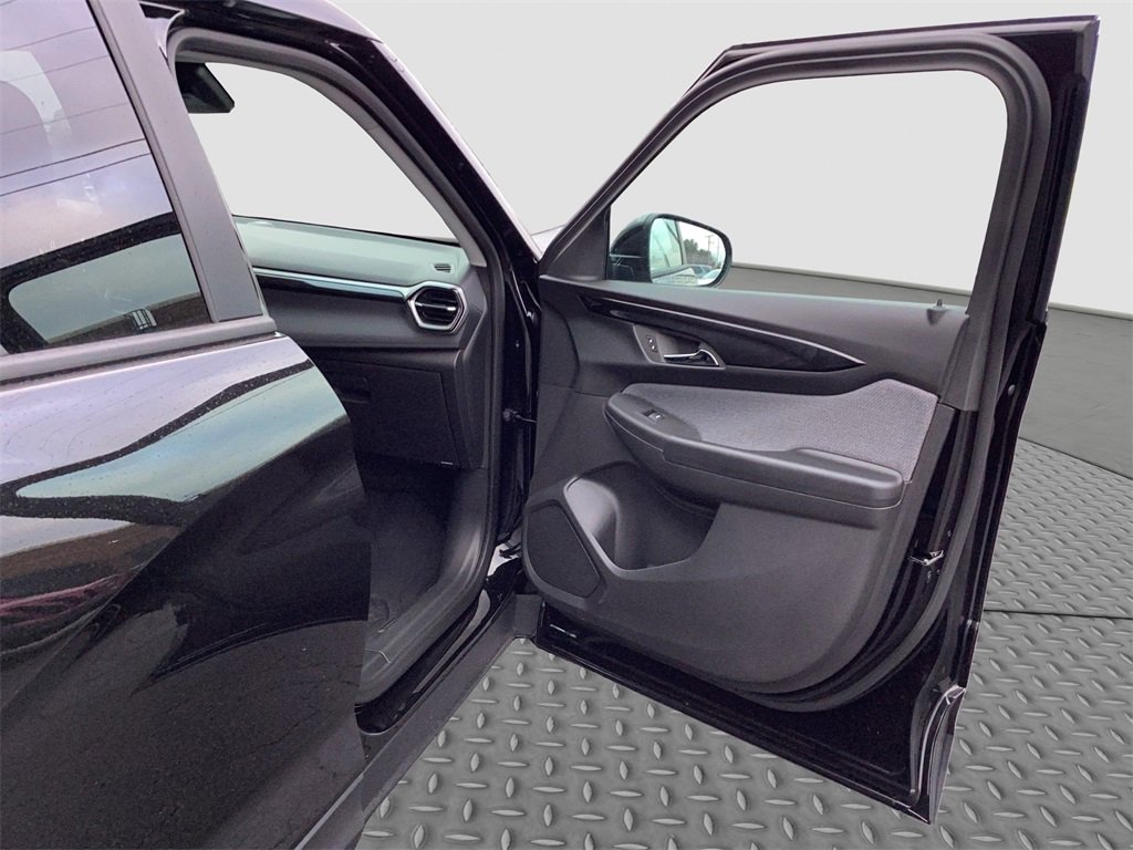 New 2026 Chevrolet TrailBlazer LT w/ LT Cold Weather Package image 17