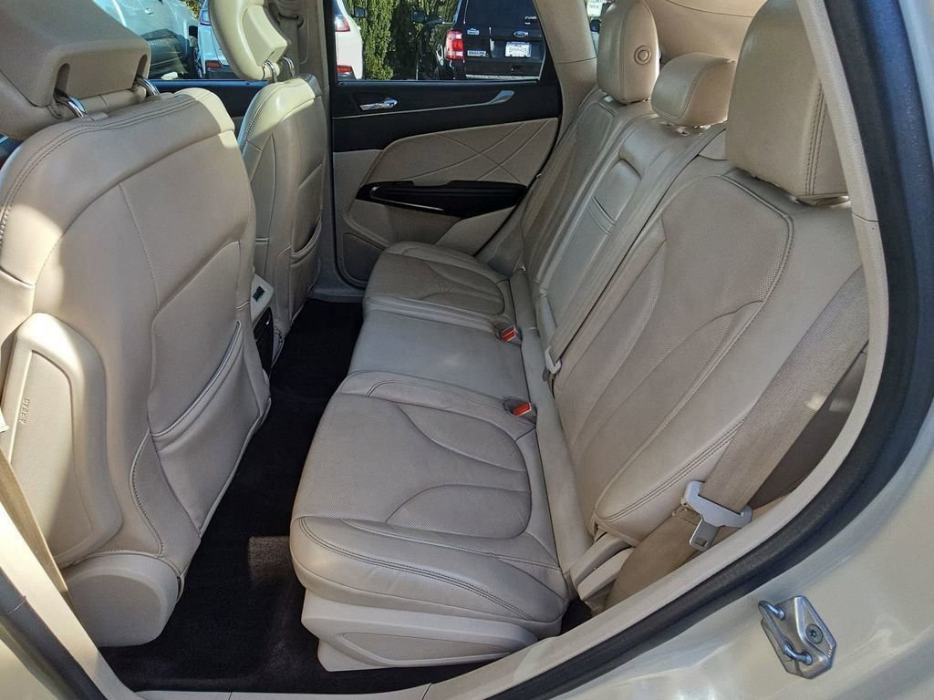 Used 2018 Lincoln MKC Reserve w/ Lincoln MKC Climate Package image 21