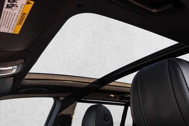 Used 2025 Mercedes-Benz GLS 580 4MATIC image 11