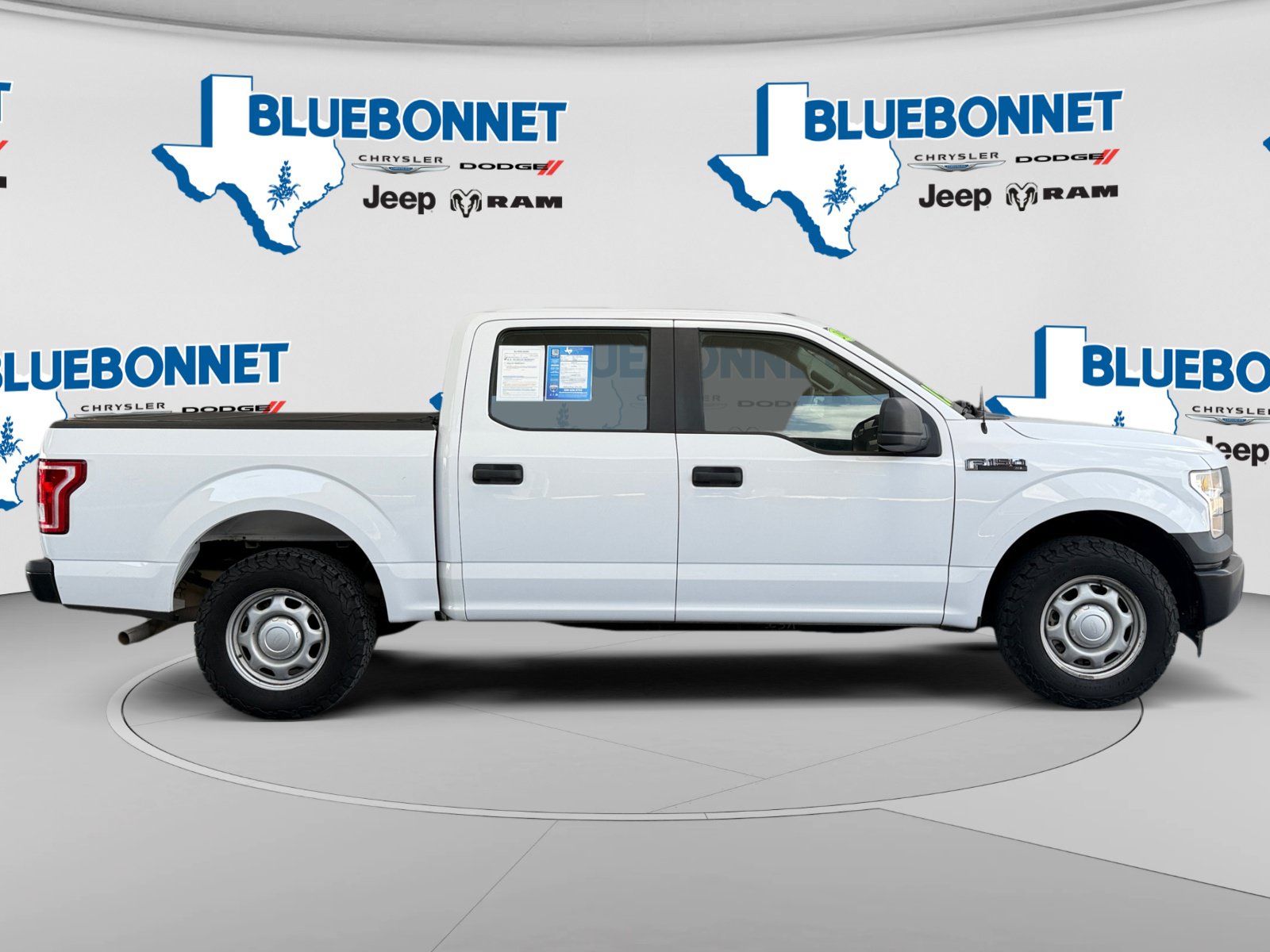 Used 2017 Ford F150 XL w/ Equipment Group 101A Mid RWD image 4