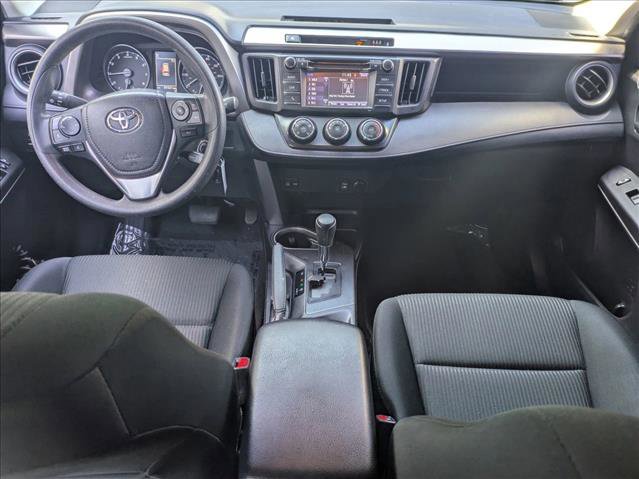 Used 2018 Toyota RAV4 LE image 15