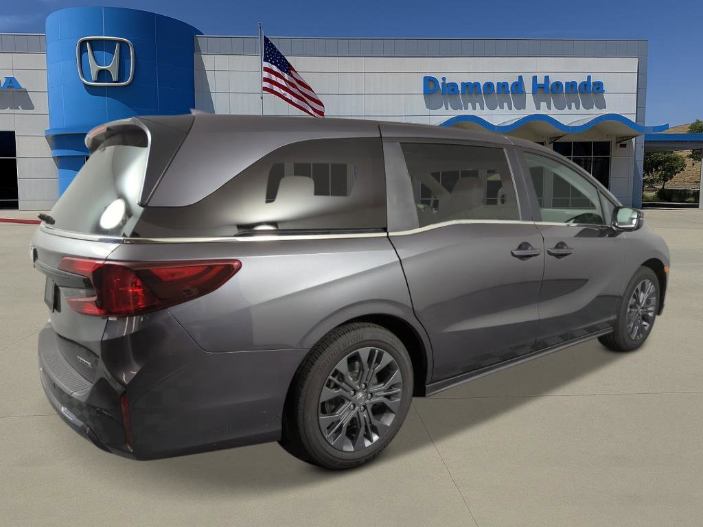 New 2026 Honda Odyssey Touring image 4