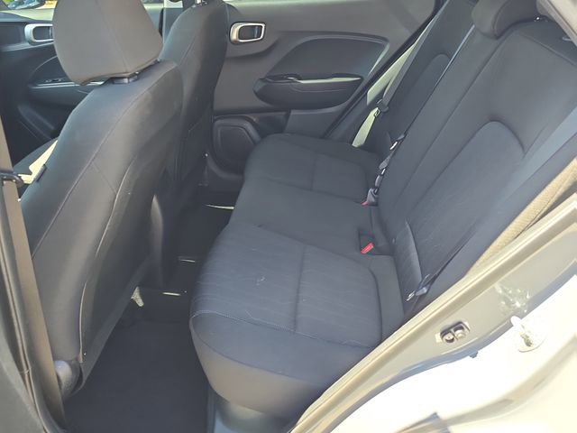 Used 2023 Hyundai Venue SE image 16