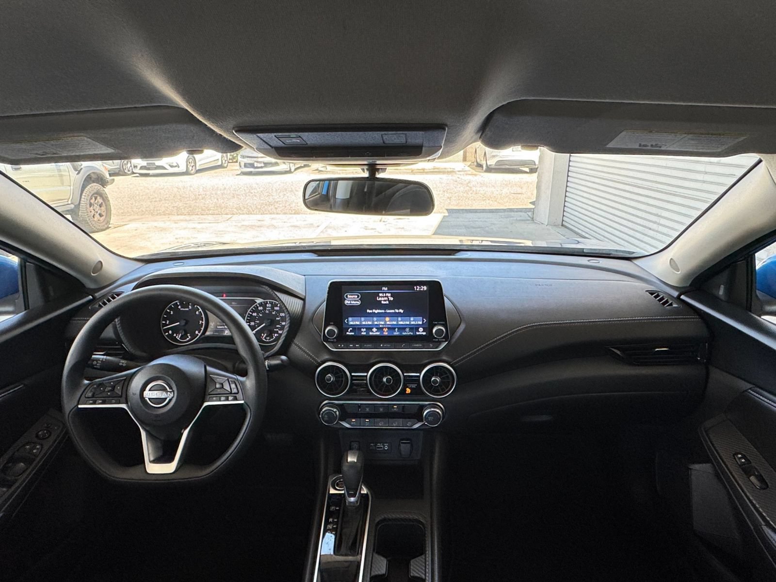 Used 2025 Nissan Sentra SV FWD image 31