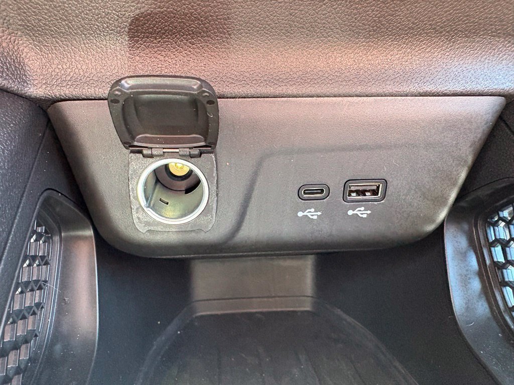 Used 2026 Chevrolet TrailBlazer LT w/ LT Cold Weather Package FWD image 21