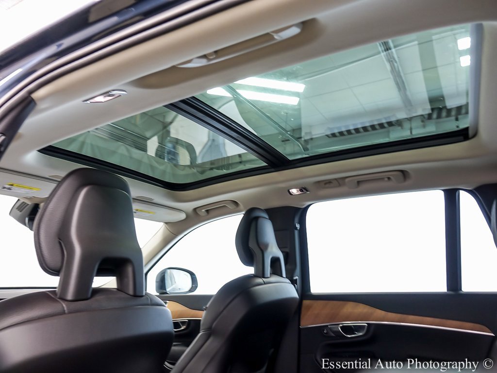 Used 2022 Volvo XC90 T6 Momentum w/ Protection Package image 13