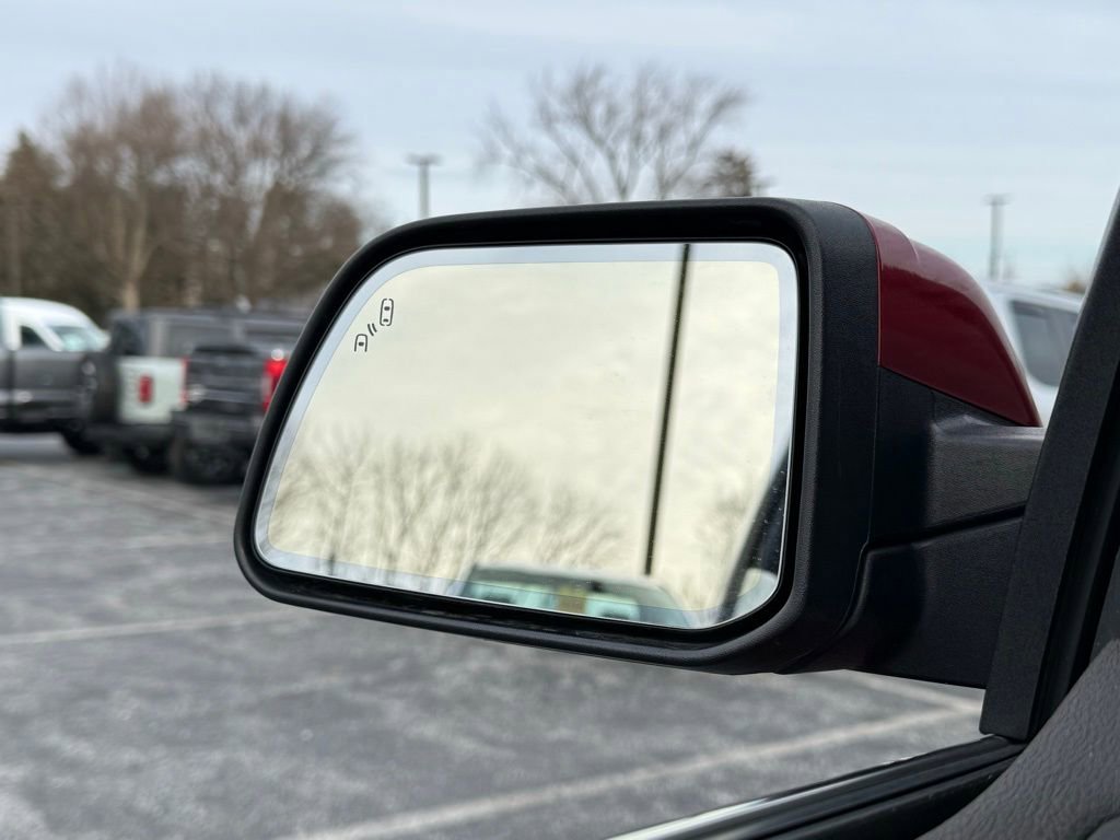 Used 2015 Lincoln MKX AWD w/ Equipment Group 102A image 12